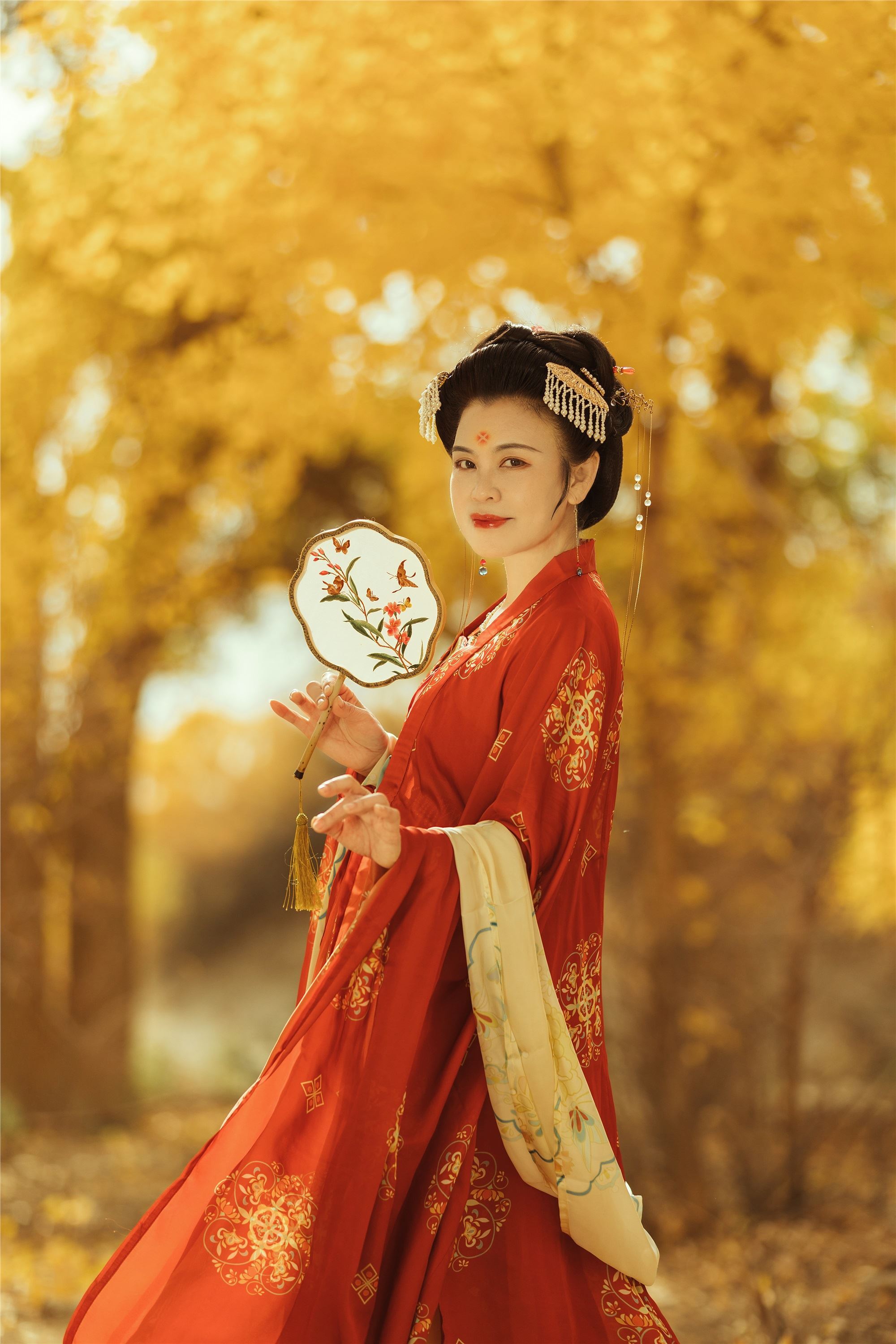 YITUYU艺图语 2021.09.03 岁月不败美人 知秋